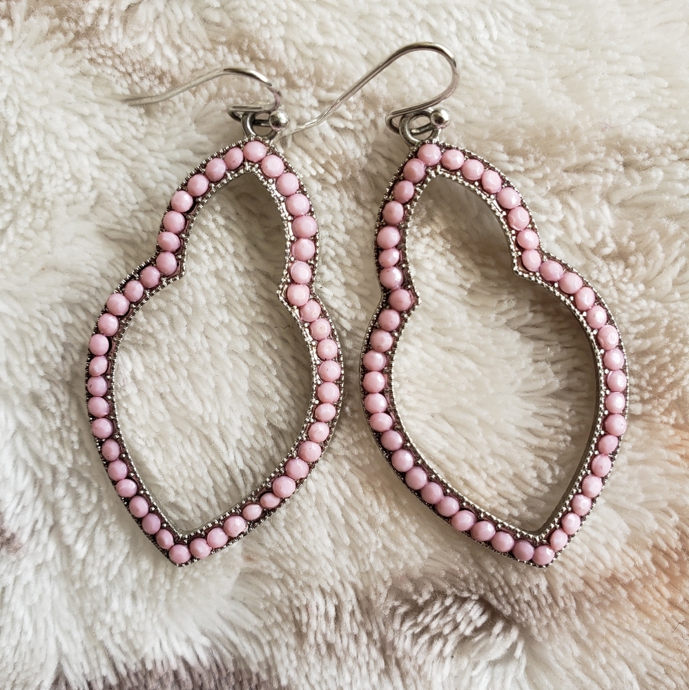 Light Pink Bead Drop Earrings